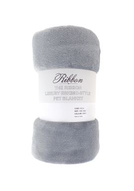 Ribbon Pet eskimo-style blanket